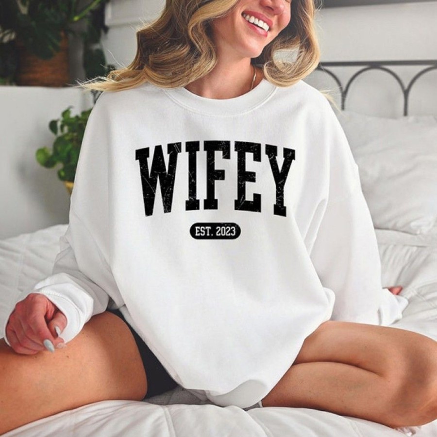 Custom Favoshape | Women'S Personalized Engagement Wifey Crewneck Sweatshirt